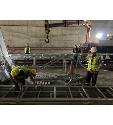 Metro Çelik Yürüme Yolu Uygulama